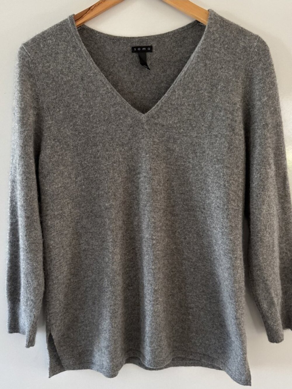 Soma Cashmere Sweater Womens Small Long sleeve V Neck 100% Cashmere Gray